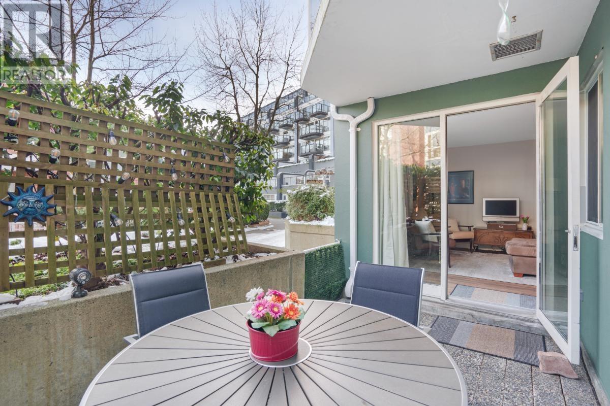 Listing Picture 25 of 33 : 103 1508 MARINER WALK, Vancouver / 溫哥華 - 魯藝地產 Yvonne Lu Group - MLS Medallion Club Member