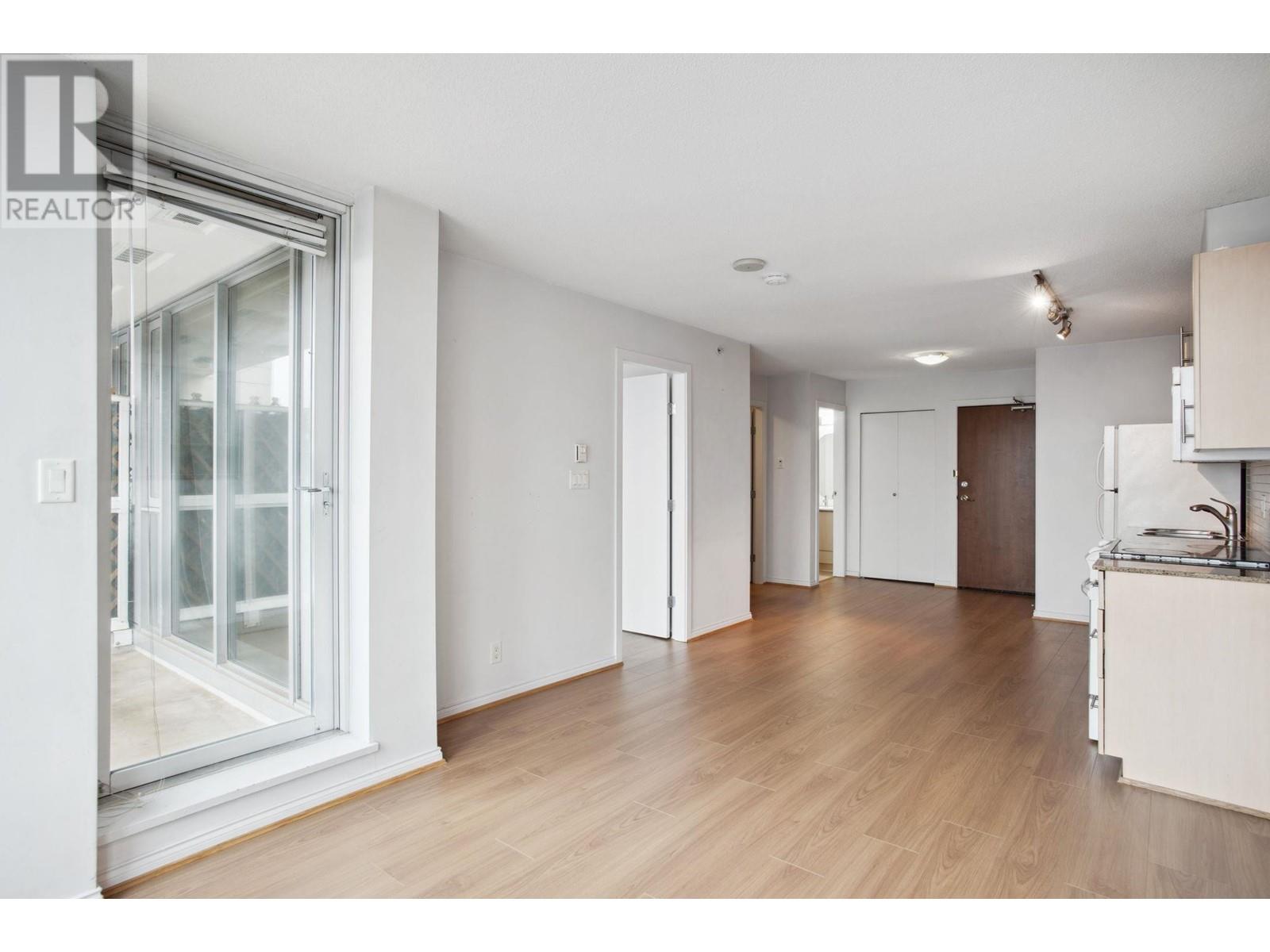 Listing Picture 12 of 29 : 1105 550 TAYLOR STREET, Vancouver / 溫哥華 - 魯藝地產 Yvonne Lu Group - MLS Medallion Club Member