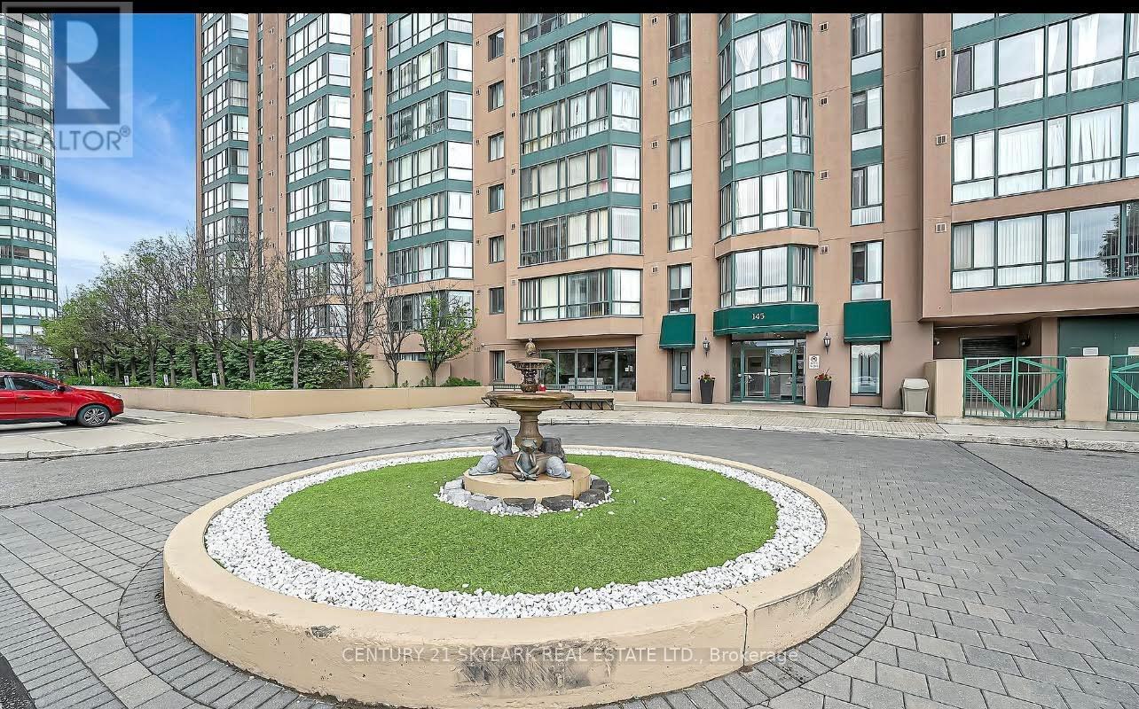 404 - 145 Hillcrest Avenue, Mississauga, Ontario  L5B 3Z1 - Photo 1 - W11924997