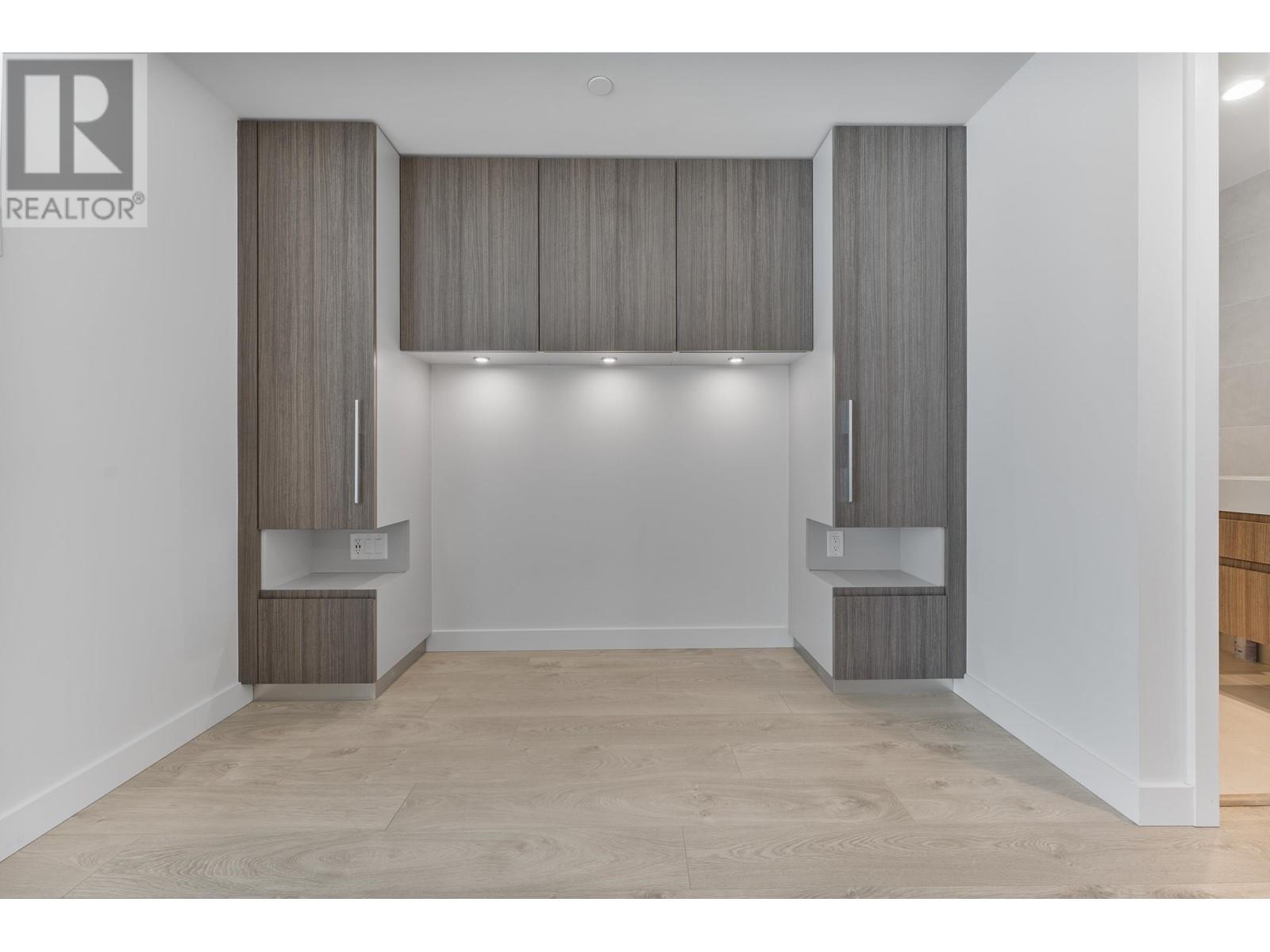 Listing Picture 8 of 28 : 903 6463 SILVER AVENUE, Burnaby / 本拿比 - 魯藝地產 Yvonne Lu Group - MLS Medallion Club Member