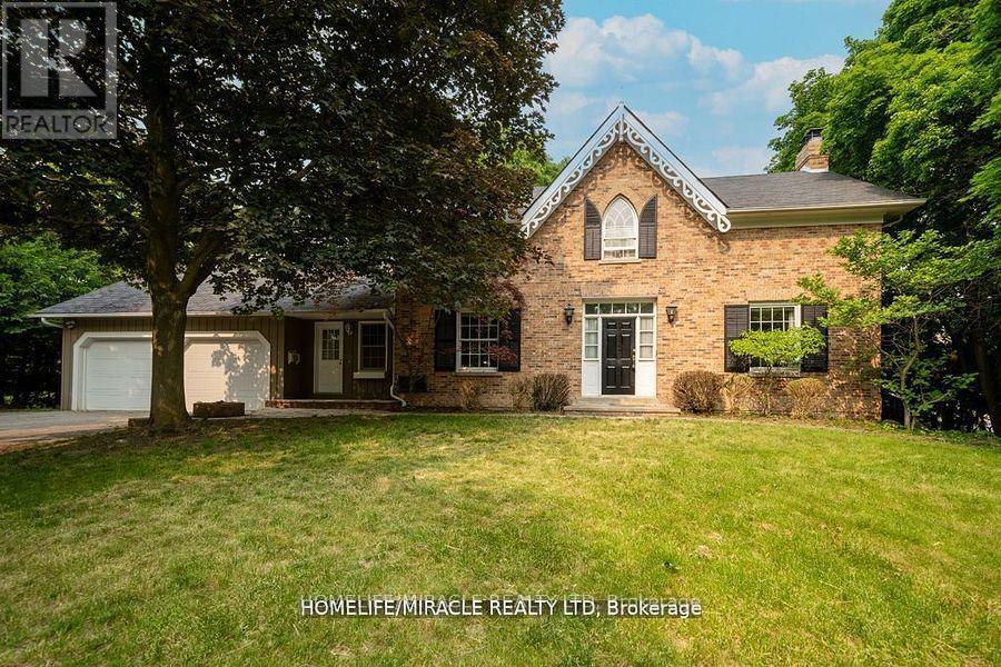 Property at 10 HOUGHTON BOULEVARD image 3