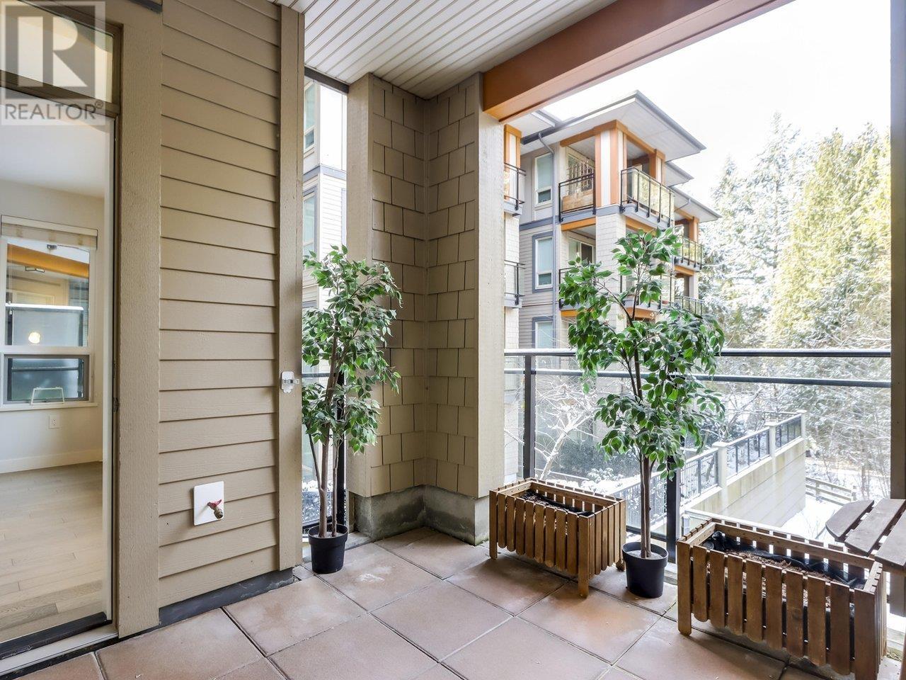 Listing Picture 7 of 21 : 202 3399 NOEL DRIVE, Burnaby / 本拿比 - 魯藝地產 Yvonne Lu Group - MLS Medallion Club Member