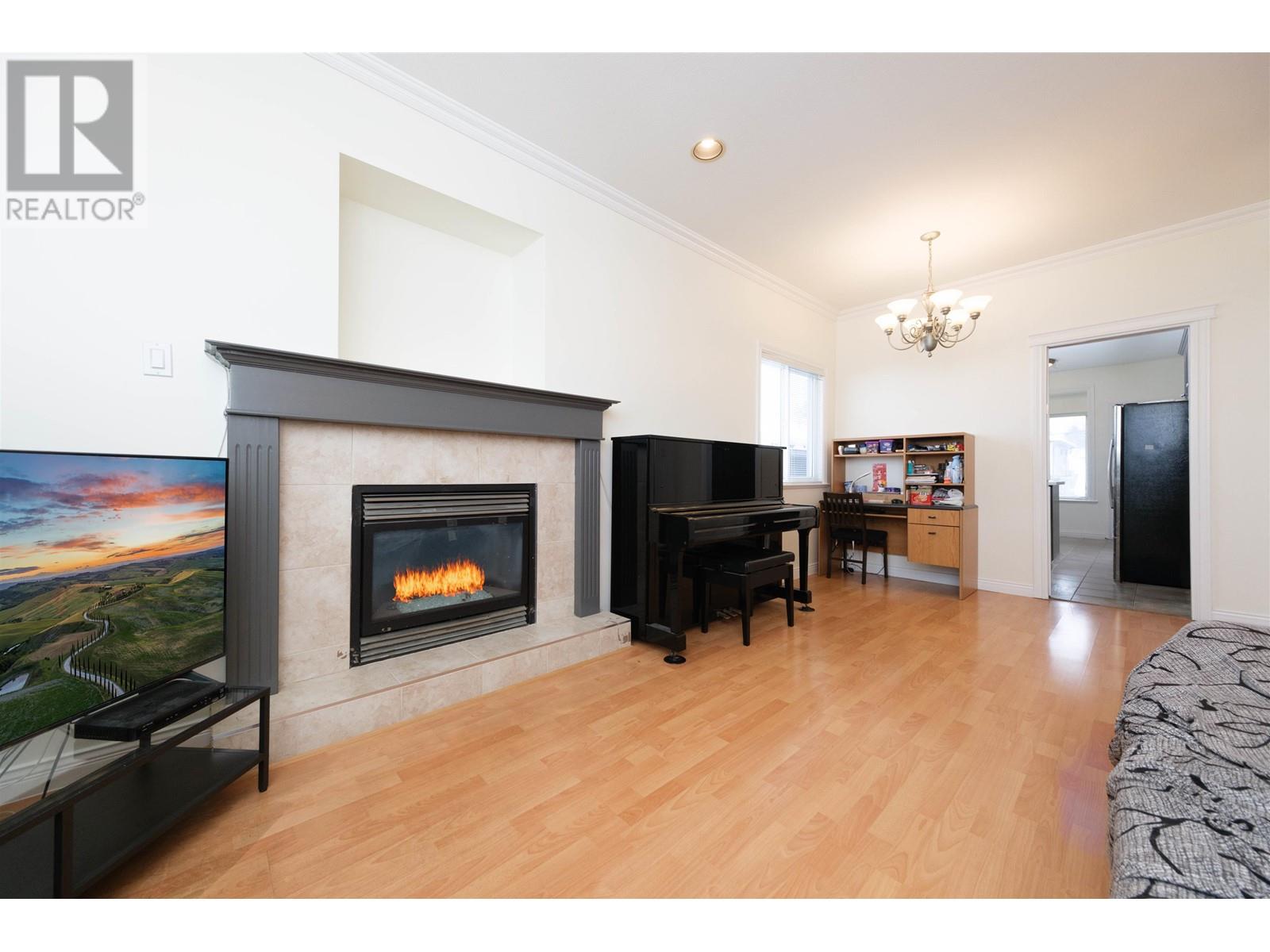 Listing Picture 4 of 36 : 2780 E 26TH AVENUE, Vancouver / 溫哥華 - 魯藝地產 Yvonne Lu Group - MLS Medallion Club Member