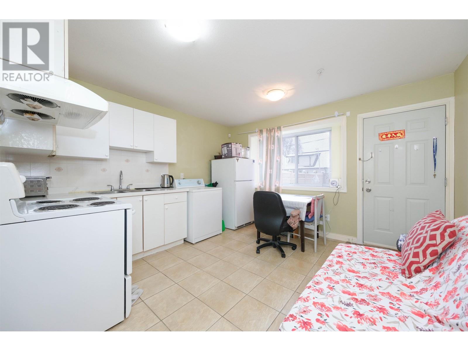 Listing Picture 20 of 36 : 2780 E 26TH AVENUE, Vancouver / 溫哥華 - 魯藝地產 Yvonne Lu Group - MLS Medallion Club Member