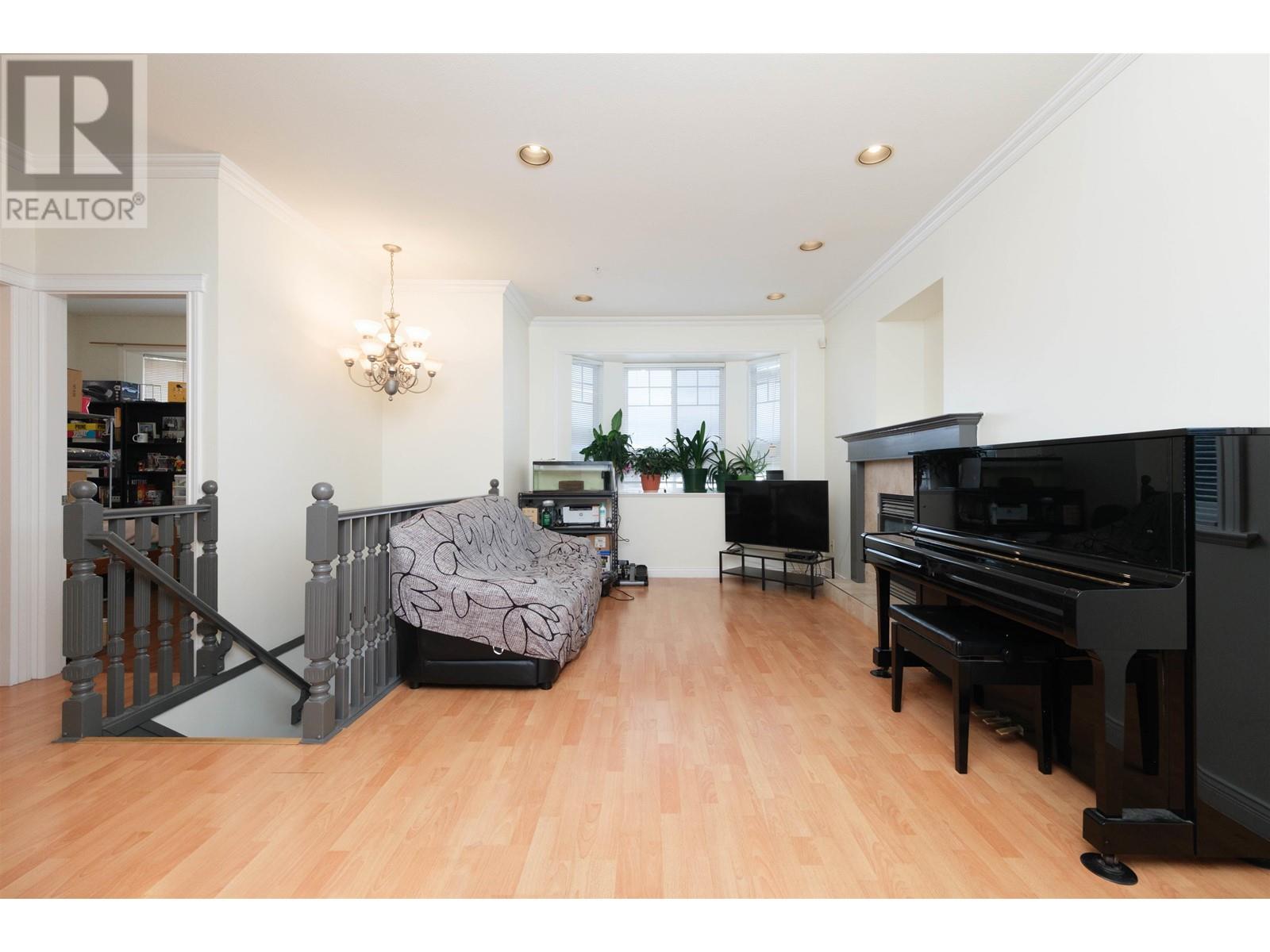 Listing Picture 6 of 36 : 2780 E 26TH AVENUE, Vancouver / 溫哥華 - 魯藝地產 Yvonne Lu Group - MLS Medallion Club Member