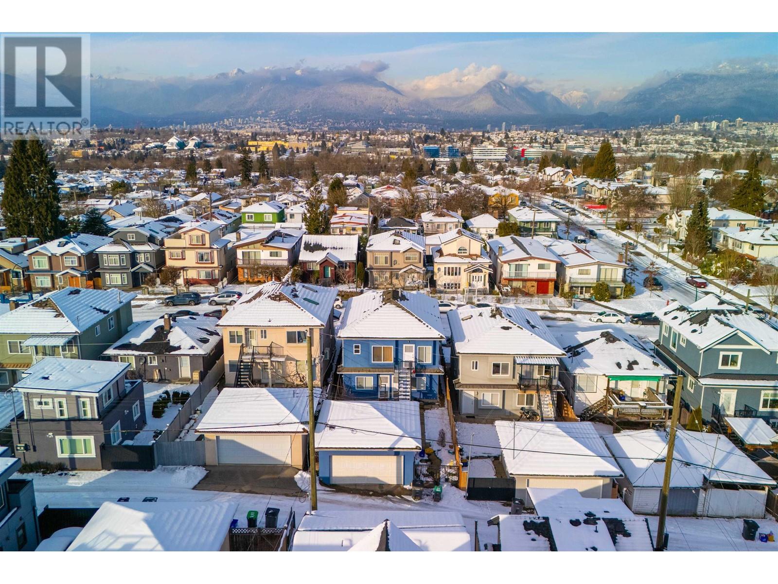 Listing Picture 33 of 36 : 2780 E 26TH AVENUE, Vancouver / 溫哥華 - 魯藝地產 Yvonne Lu Group - MLS Medallion Club Member