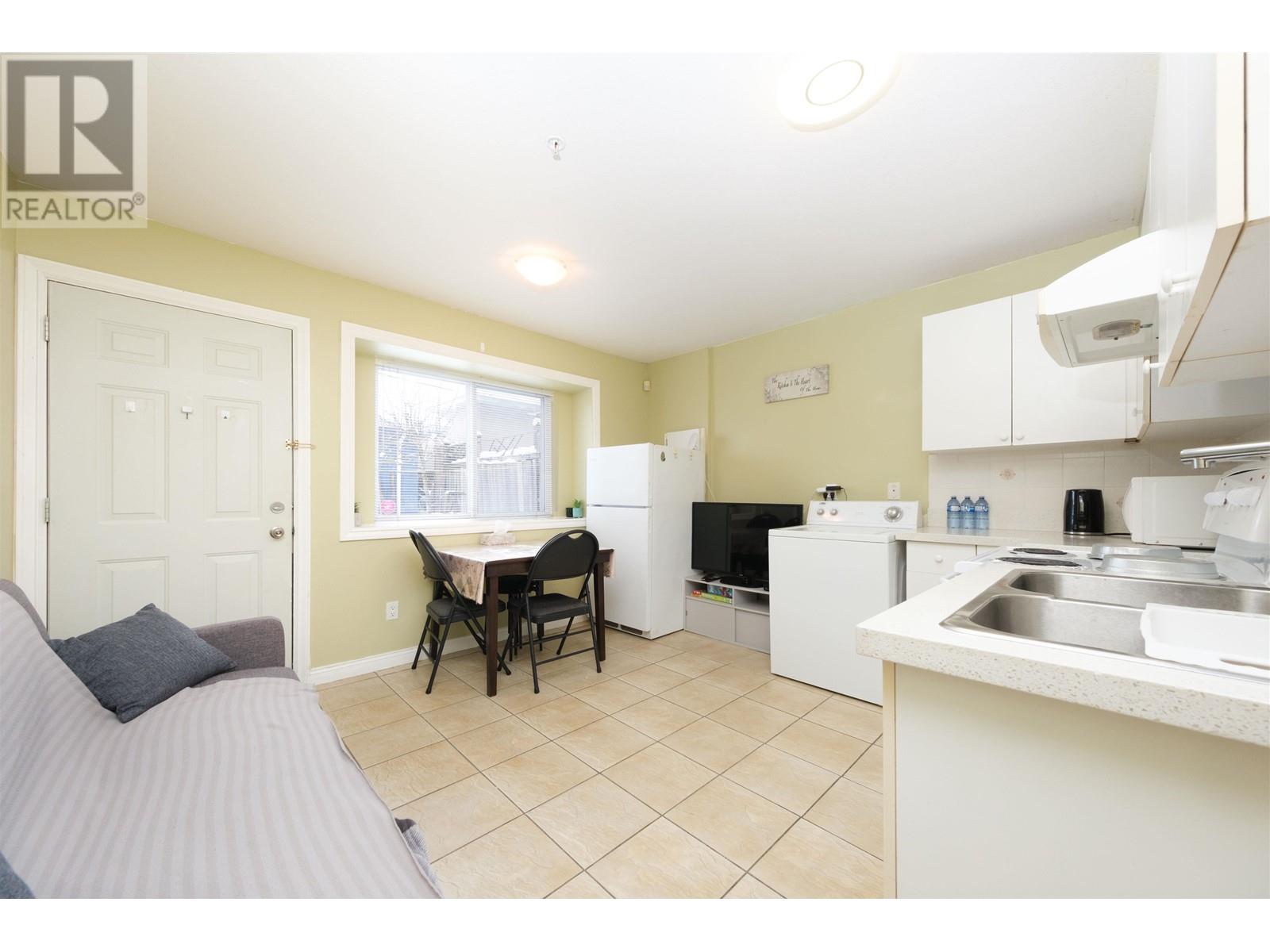 Listing Picture 28 of 36 : 2780 E 26TH AVENUE, Vancouver / 溫哥華 - 魯藝地產 Yvonne Lu Group - MLS Medallion Club Member