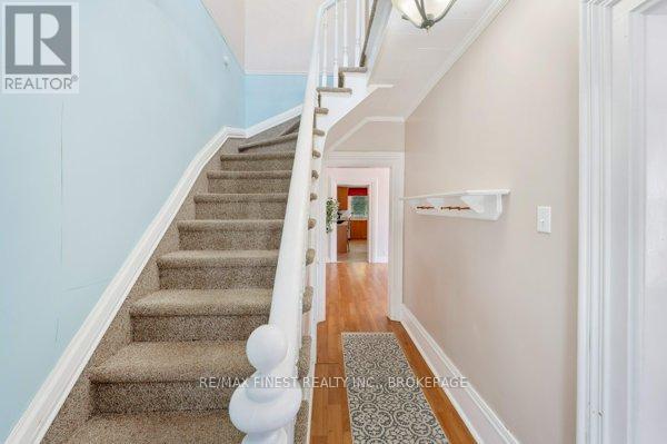 Property at 30 KING STREET image 5