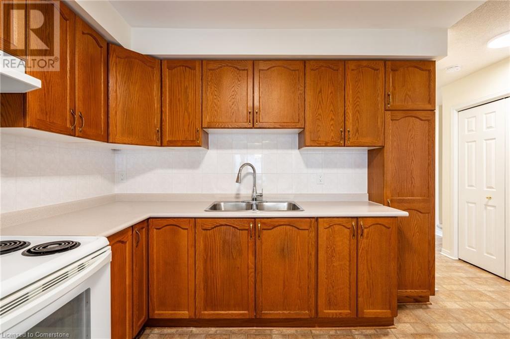 1310 Upper Wentworth Street Unit# 7, Hamilton, Ontario  L9A 5J3 - Photo 12 - 40697652