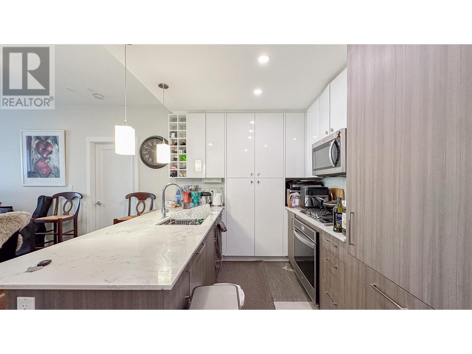Listing Picture 4 of 23 : 218 23233 GILLEY ROAD, Richmond / 烈治文 - 魯藝地產 Yvonne Lu Group - MLS Medallion Club Member