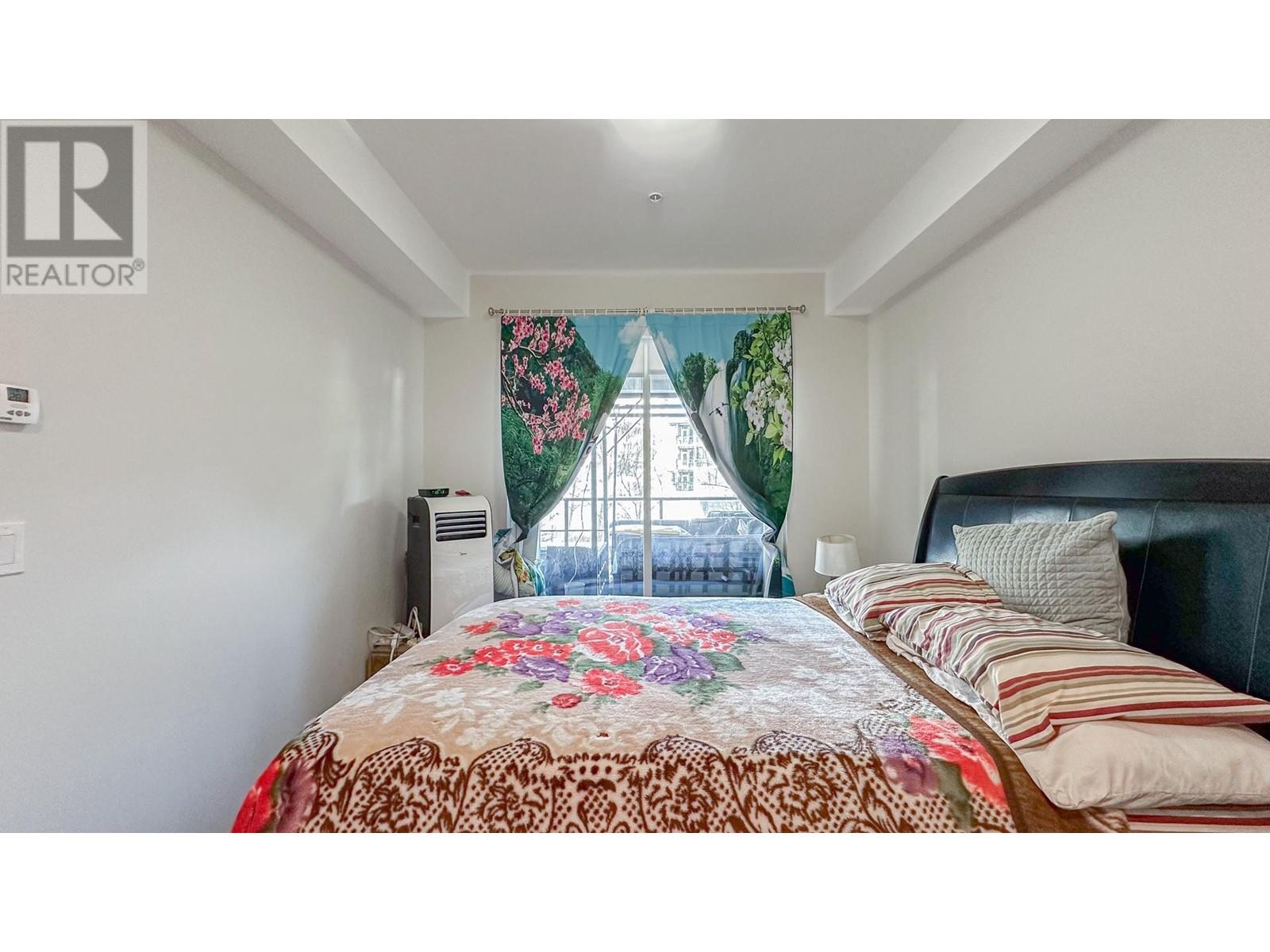 Listing Picture 11 of 23 : 218 23233 GILLEY ROAD, Richmond / 烈治文 - 魯藝地產 Yvonne Lu Group - MLS Medallion Club Member