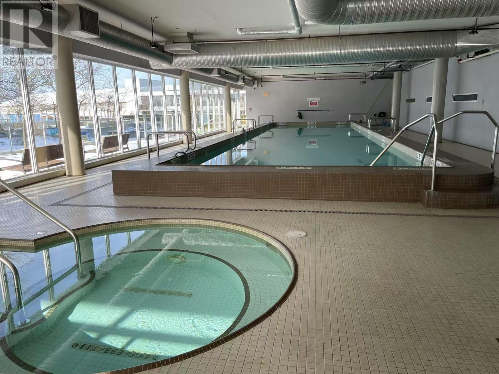 Listing Picture 29 of 37 : 810 6200 RIVER ROAD, Richmond / 烈治文 - 魯藝地產 Yvonne Lu Group - MLS Medallion Club Member