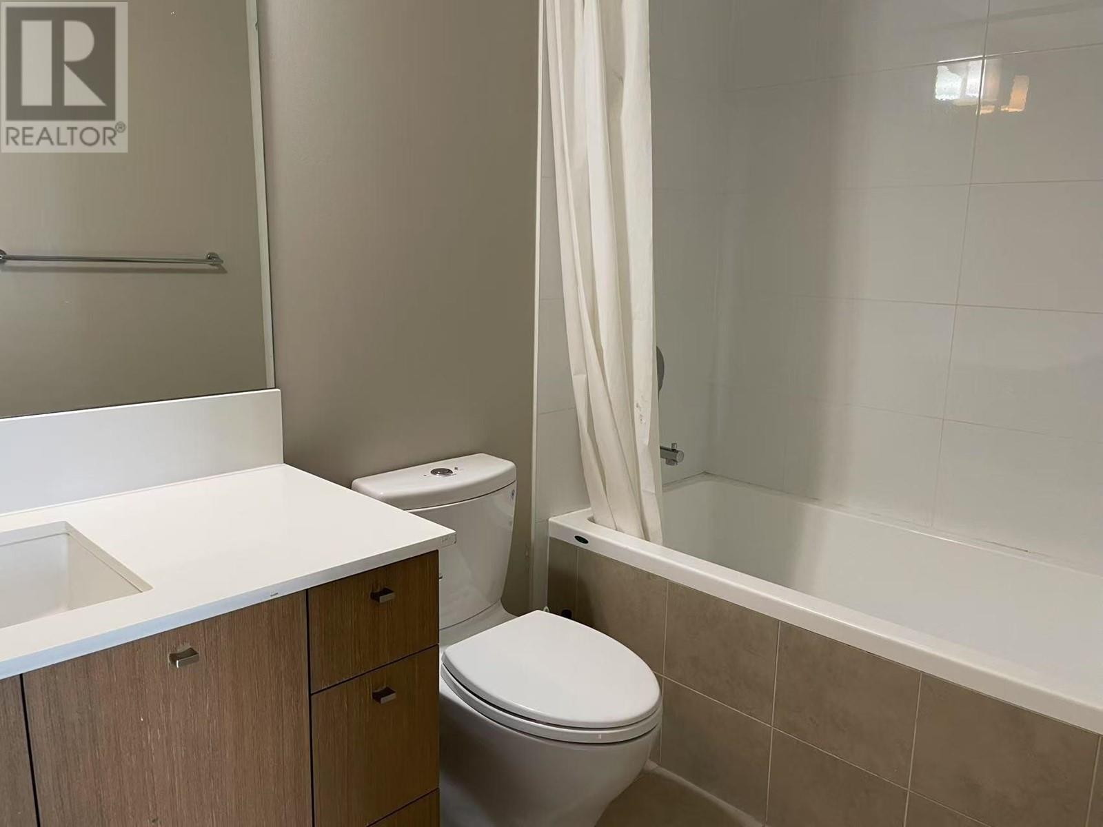 Listing Picture 25 of 37 : 810 6200 RIVER ROAD, Richmond / 烈治文 - 魯藝地產 Yvonne Lu Group - MLS Medallion Club Member