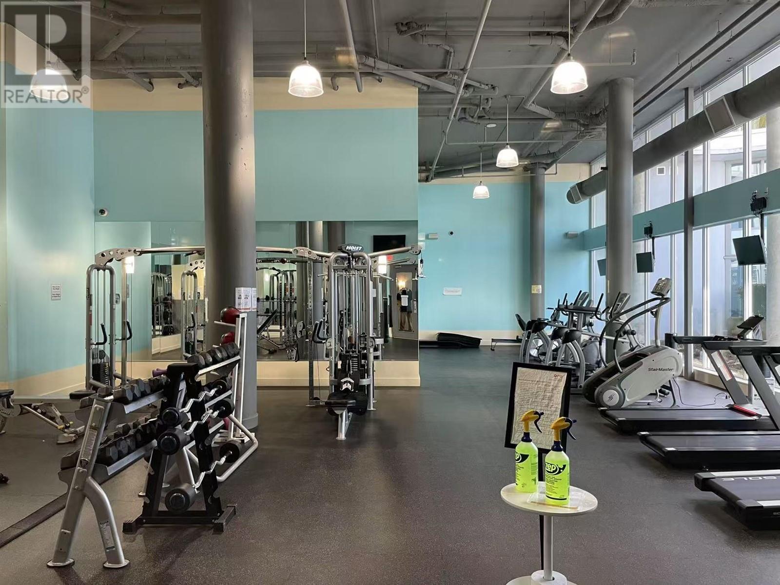 Listing Picture 35 of 37 : 810 6200 RIVER ROAD, Richmond / 烈治文 - 魯藝地產 Yvonne Lu Group - MLS Medallion Club Member