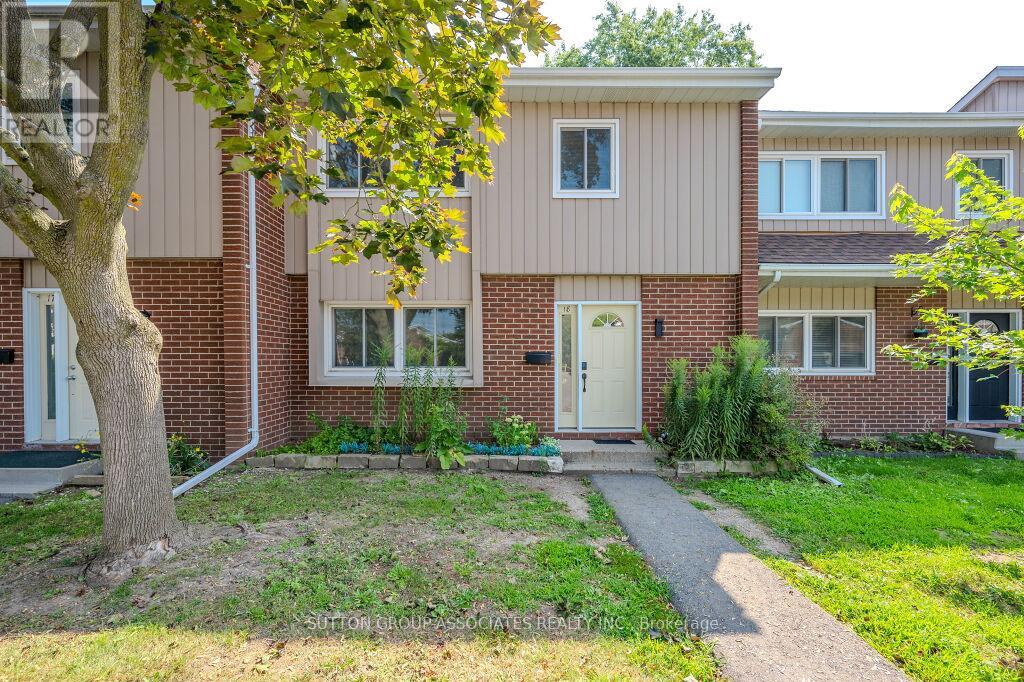 Property at 18 - 121 UNIVERSITY AVENUE E image 1