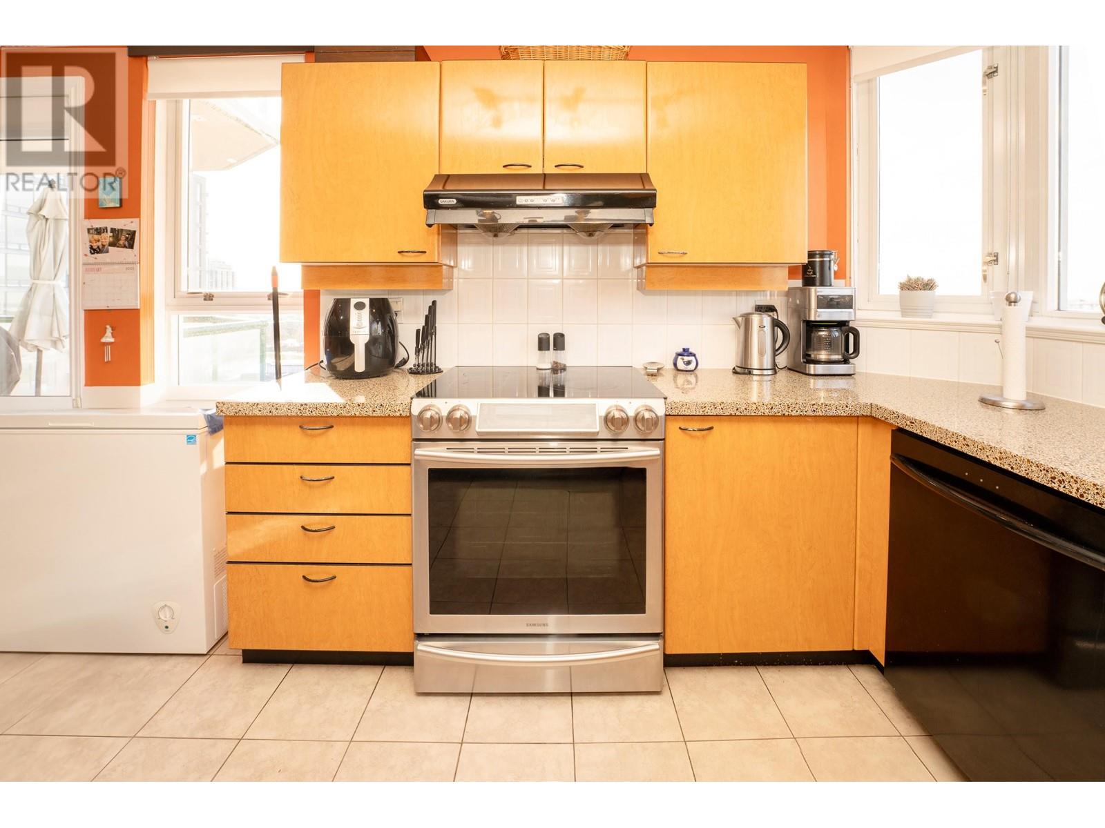 1508 10 Laguna Court, New Westminster, British Columbia  V3M 6W3 - Photo 3 - R2965171