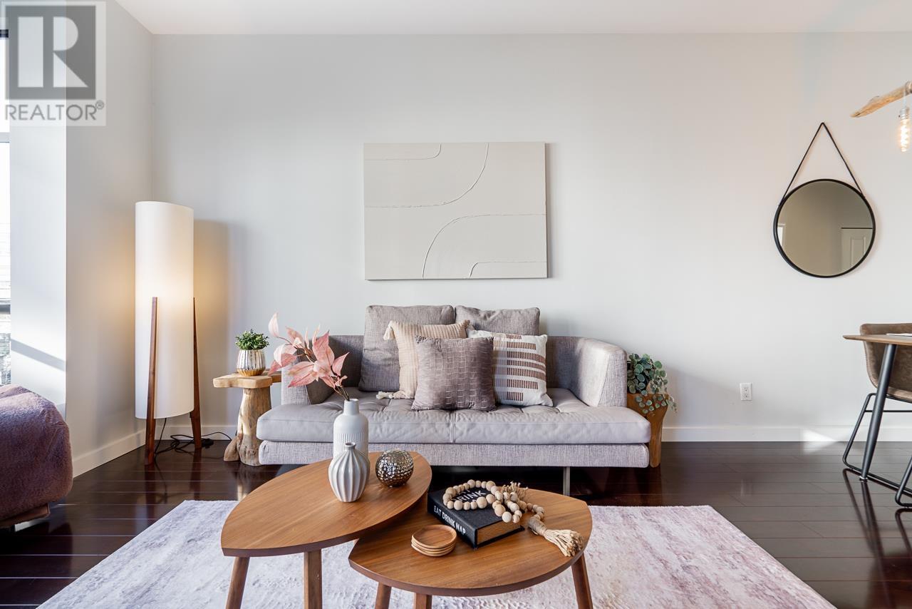 Listing Picture 11 of 29 : 304 2175 SALAL DRIVE, Vancouver / 溫哥華 - 魯藝地產 Yvonne Lu Group - MLS Medallion Club Member