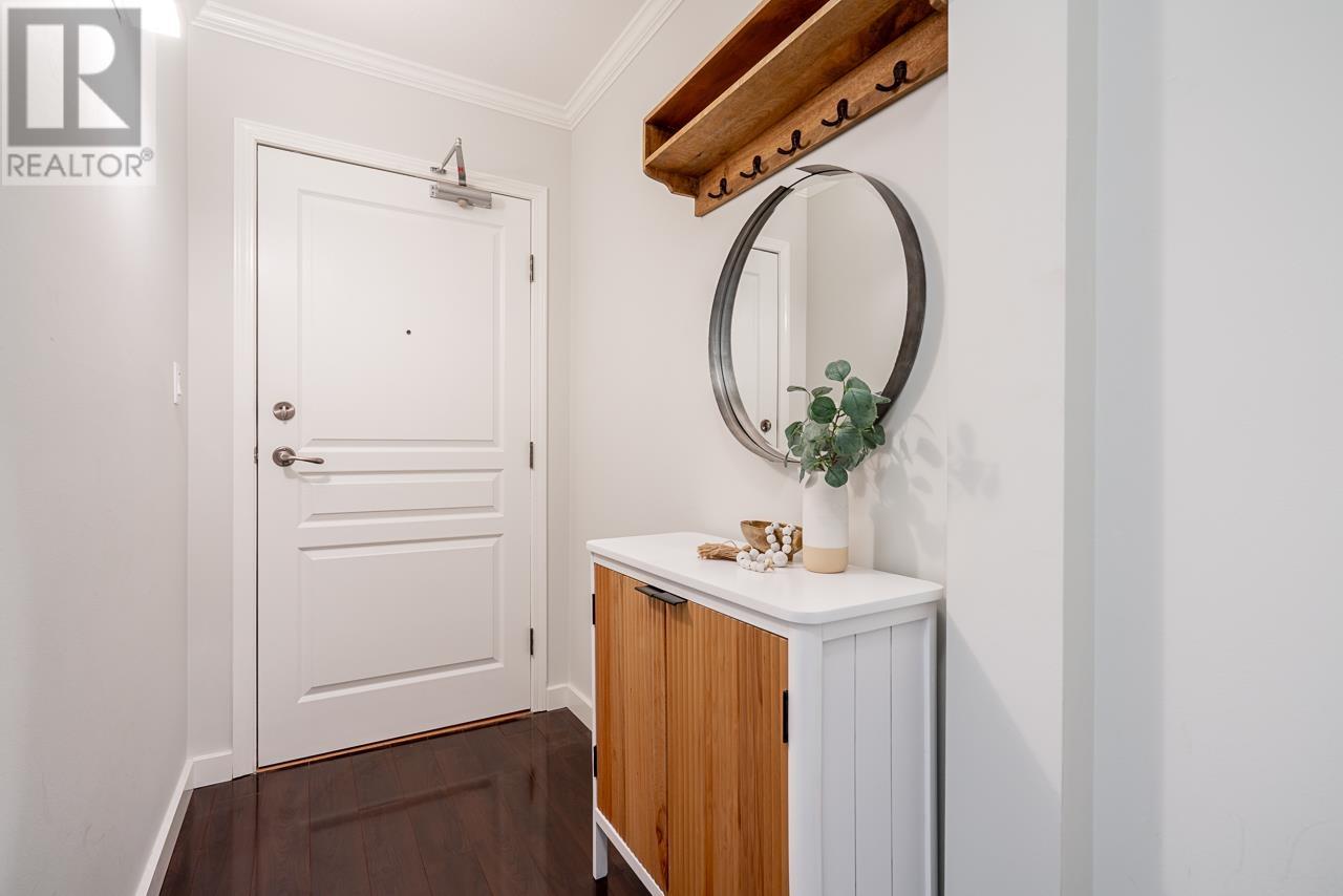 Listing Picture 18 of 29 : 304 2175 SALAL DRIVE, Vancouver / 溫哥華 - 魯藝地產 Yvonne Lu Group - MLS Medallion Club Member