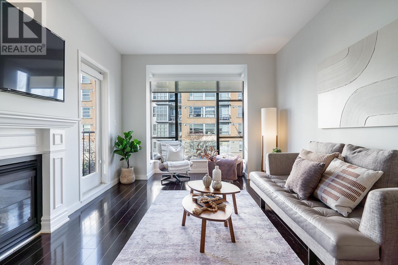 Listing Picture 9 of 29 : 304 2175 SALAL DRIVE, Vancouver / 溫哥華 - 魯藝地產 Yvonne Lu Group - MLS Medallion Club Member