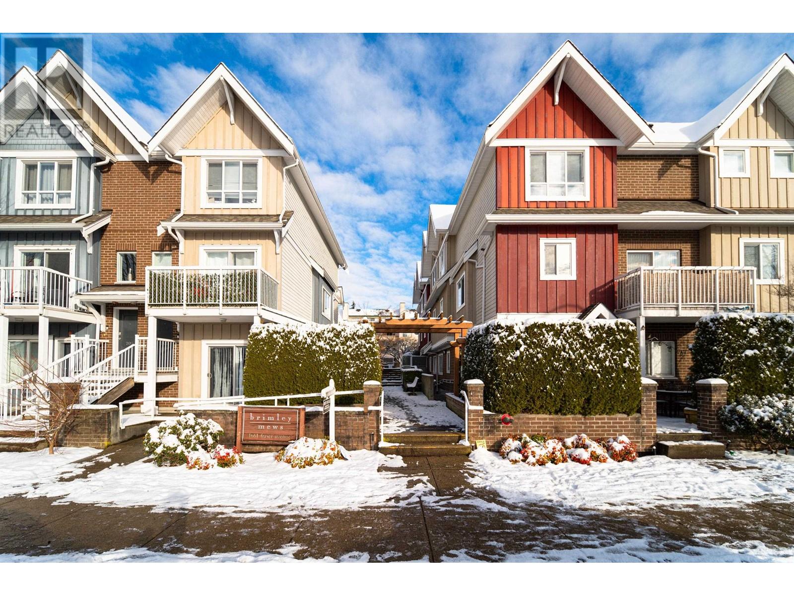 503 1661 Fraser Avenue, Port Coquitlam, British Columbia  V3B 0B6 - Photo 1 - R2965200