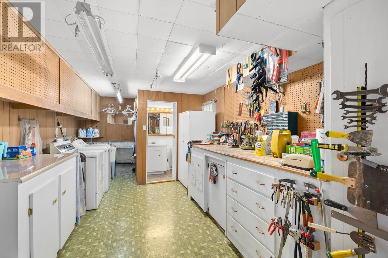 Listing Picture 20 of 33 : 5489 KEITH STREET, Burnaby / 本拿比 - 魯藝地產 Yvonne Lu Group - MLS Medallion Club Member