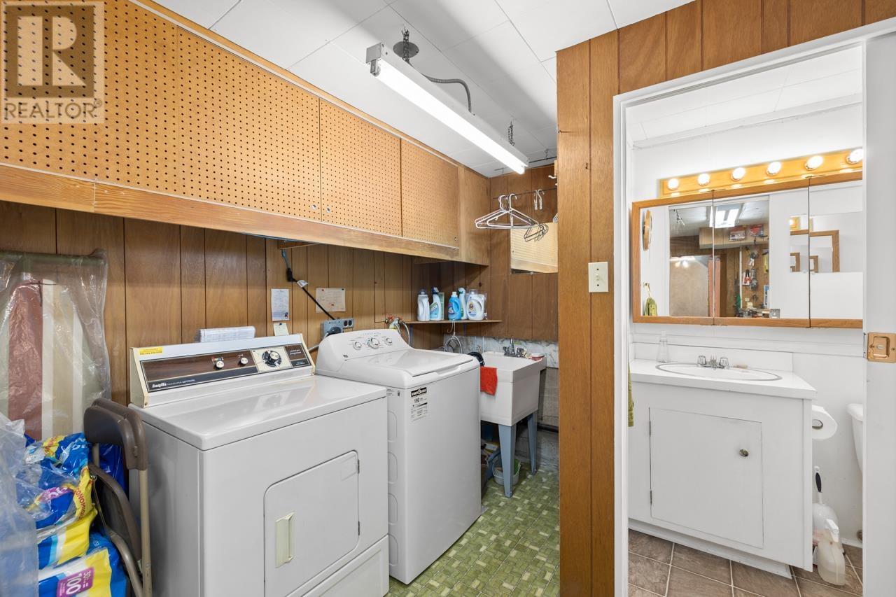 Listing Picture 22 of 33 : 5489 KEITH STREET, Burnaby / 本拿比 - 魯藝地產 Yvonne Lu Group - MLS Medallion Club Member