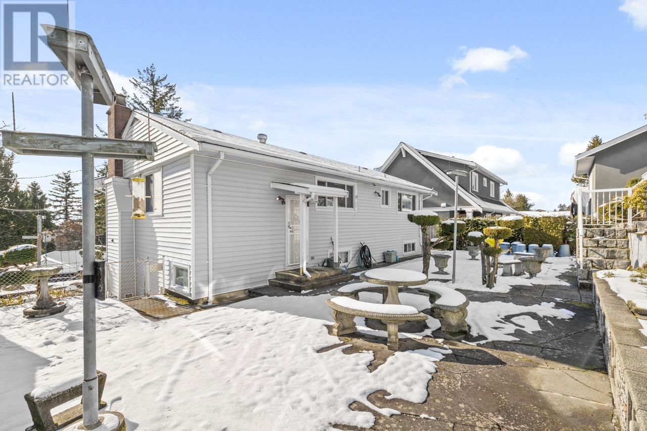 Listing Picture 28 of 33 : 5489 KEITH STREET, Burnaby / 本拿比 - 魯藝地產 Yvonne Lu Group - MLS Medallion Club Member