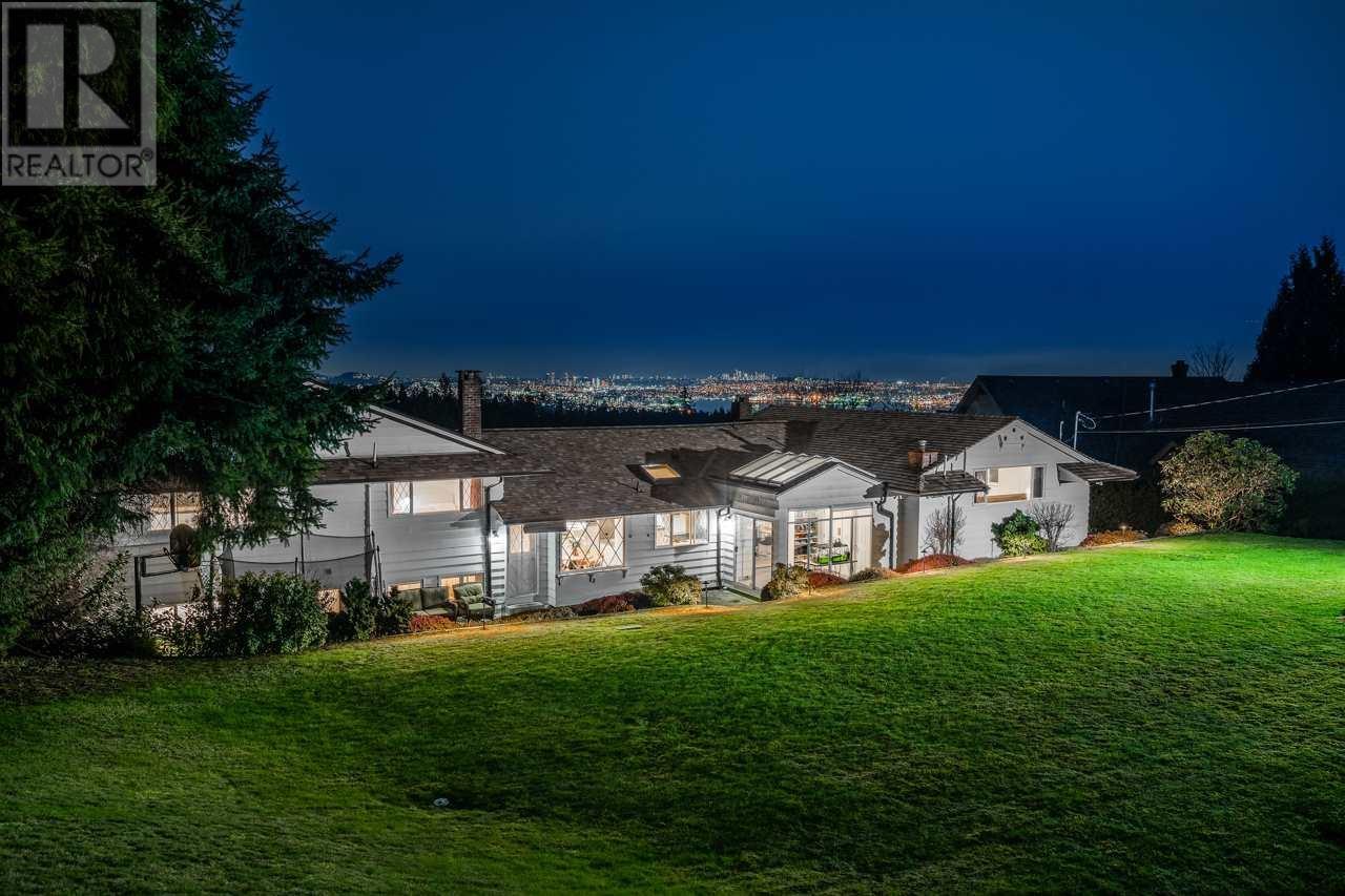 685 King Georges Way, West Vancouver, British Columbia  V7S 1S2 - Photo 2 - R2965246