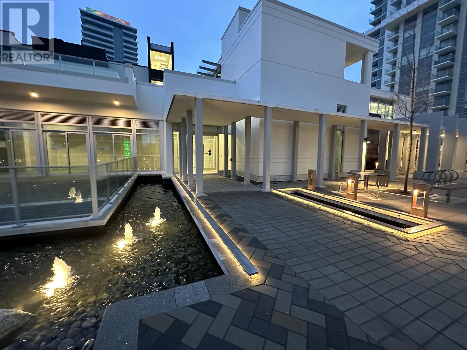 1625 Lions Gate Lane, North Vancouver, British Columbia  V7P 3B4 - Photo 1 - C8066527