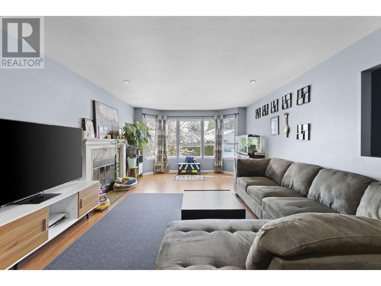 11888 249 Street, Maple Ridge, British Columbia  V4R 1Z4 - Photo 4 - R2965272