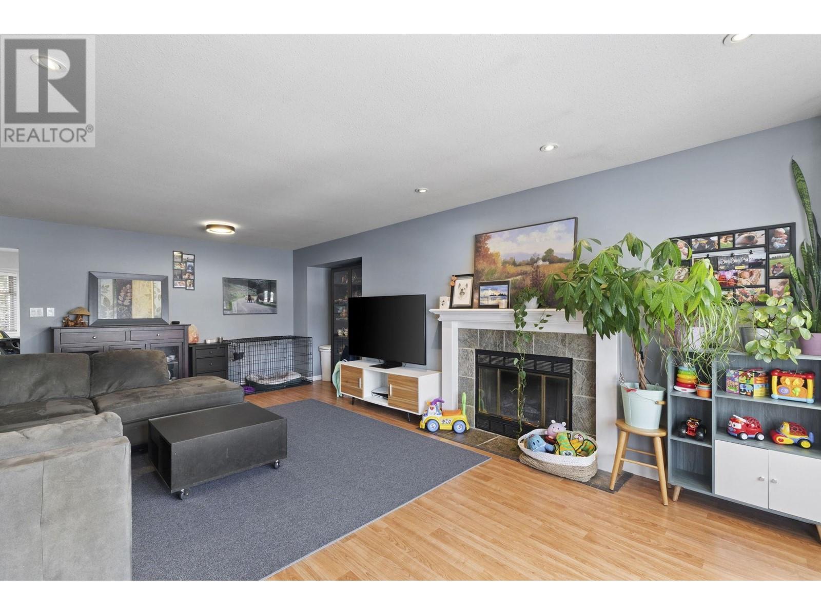11888 249 Street, Maple Ridge, British Columbia  V4R 1Z4 - Photo 8 - R2965272