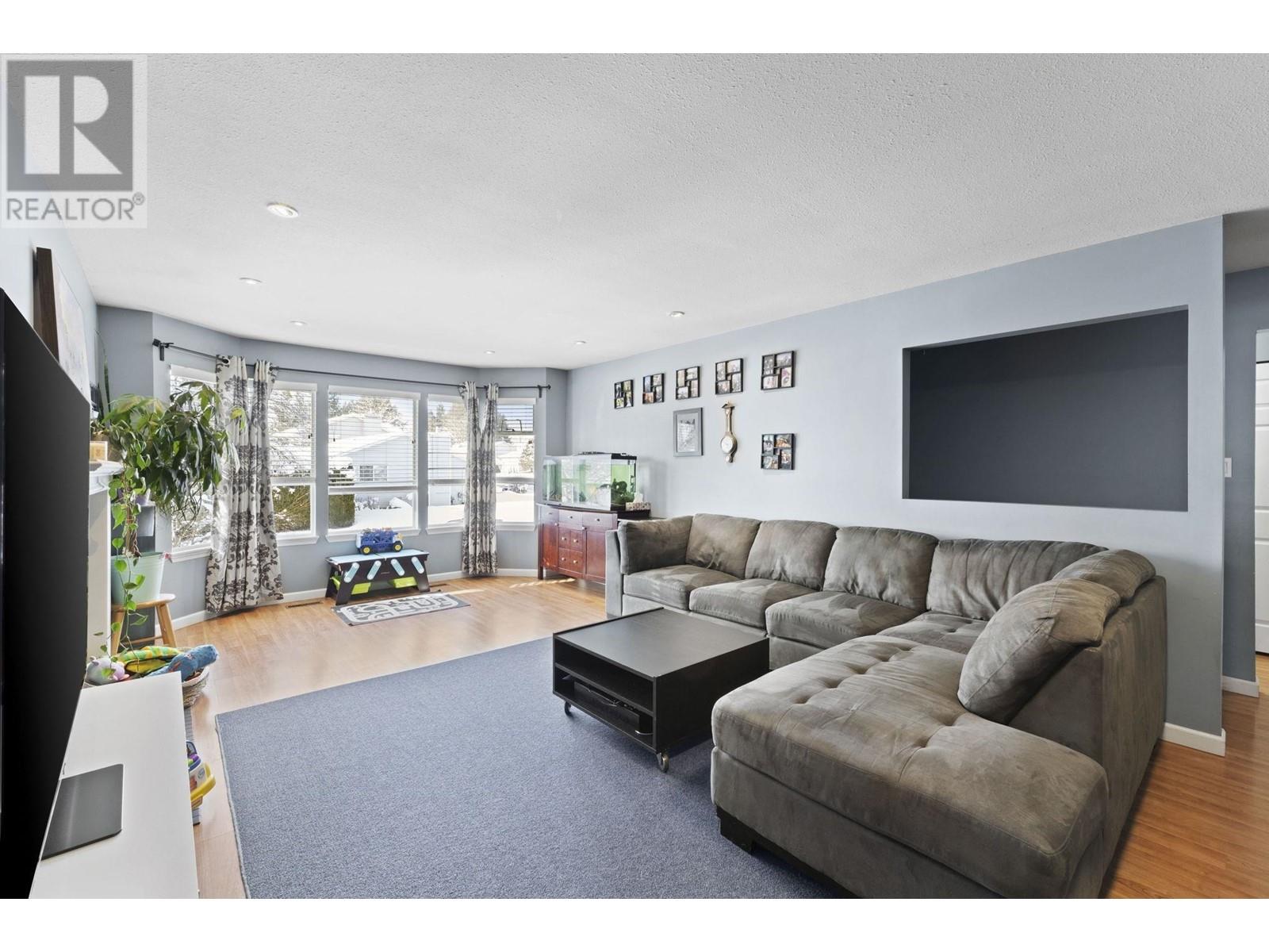 11888 249 Street, Maple Ridge, British Columbia  V4R 1Z4 - Photo 3 - R2965272