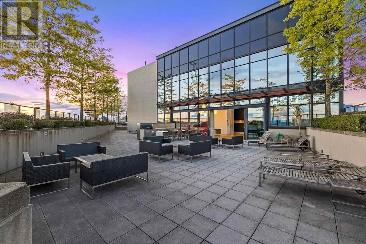 Listing Picture 12 of 15 : 1501 108 W CORDOVA STREET, Vancouver / 溫哥華 - 魯藝地產 Yvonne Lu Group - MLS Medallion Club Member