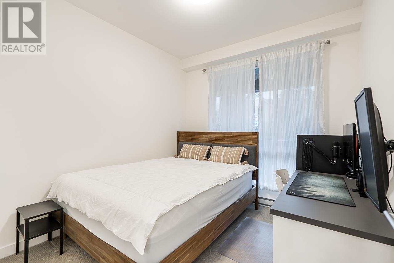 Listing Picture 13 of 24 : 218 7133 14TH AVENUE, Burnaby / 本拿比 - 魯藝地產 Yvonne Lu Group - MLS Medallion Club Member