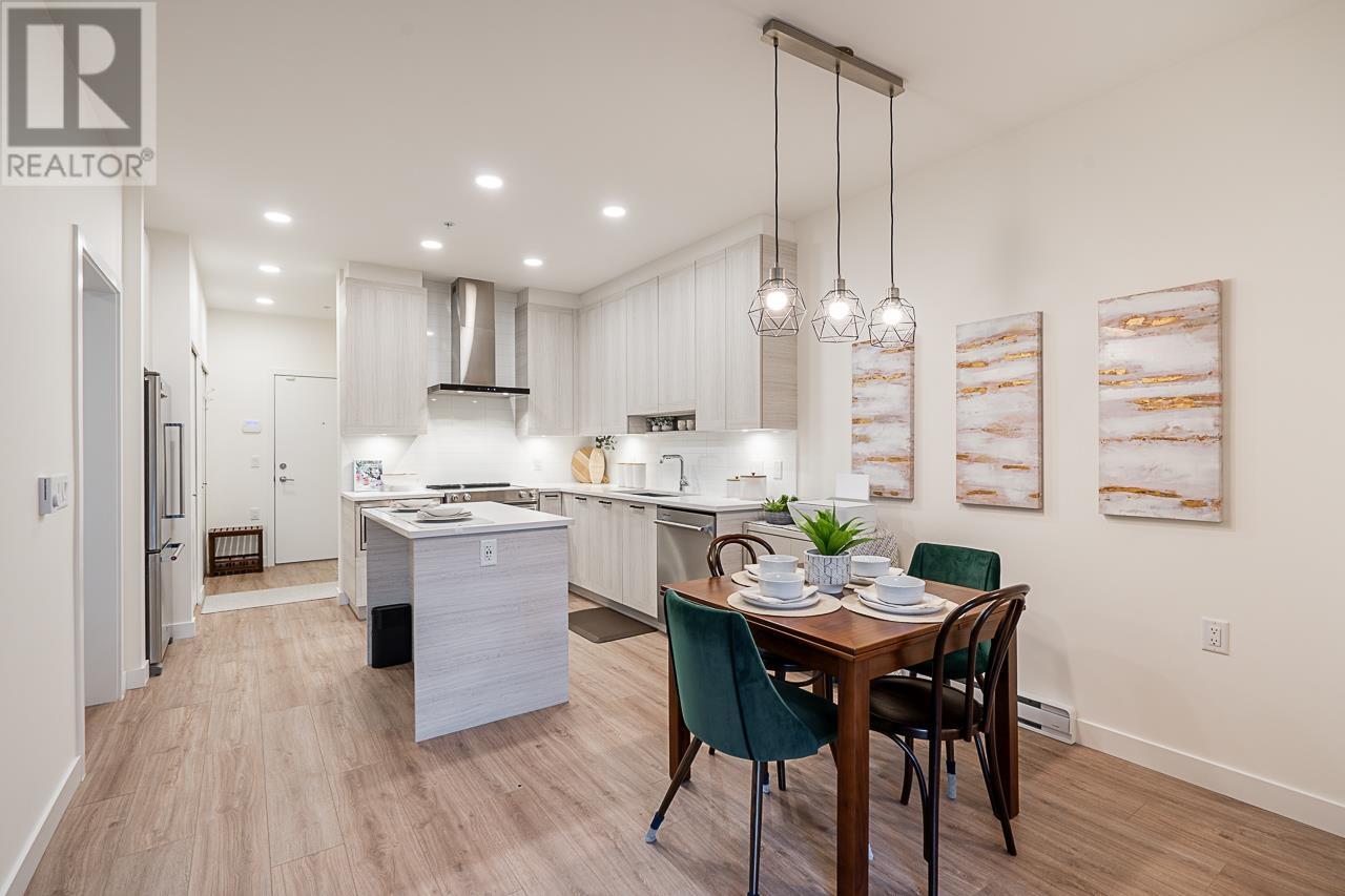 Listing Picture 4 of 24 : 218 7133 14TH AVENUE, Burnaby / 本拿比 - 魯藝地產 Yvonne Lu Group - MLS Medallion Club Member