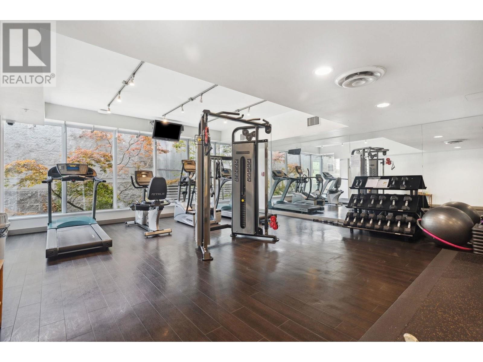 Listing Picture 23 of 31 : 1608 8033 SABA ROAD, Richmond / 烈治文 - 魯藝地產 Yvonne Lu Group - MLS Medallion Club Member