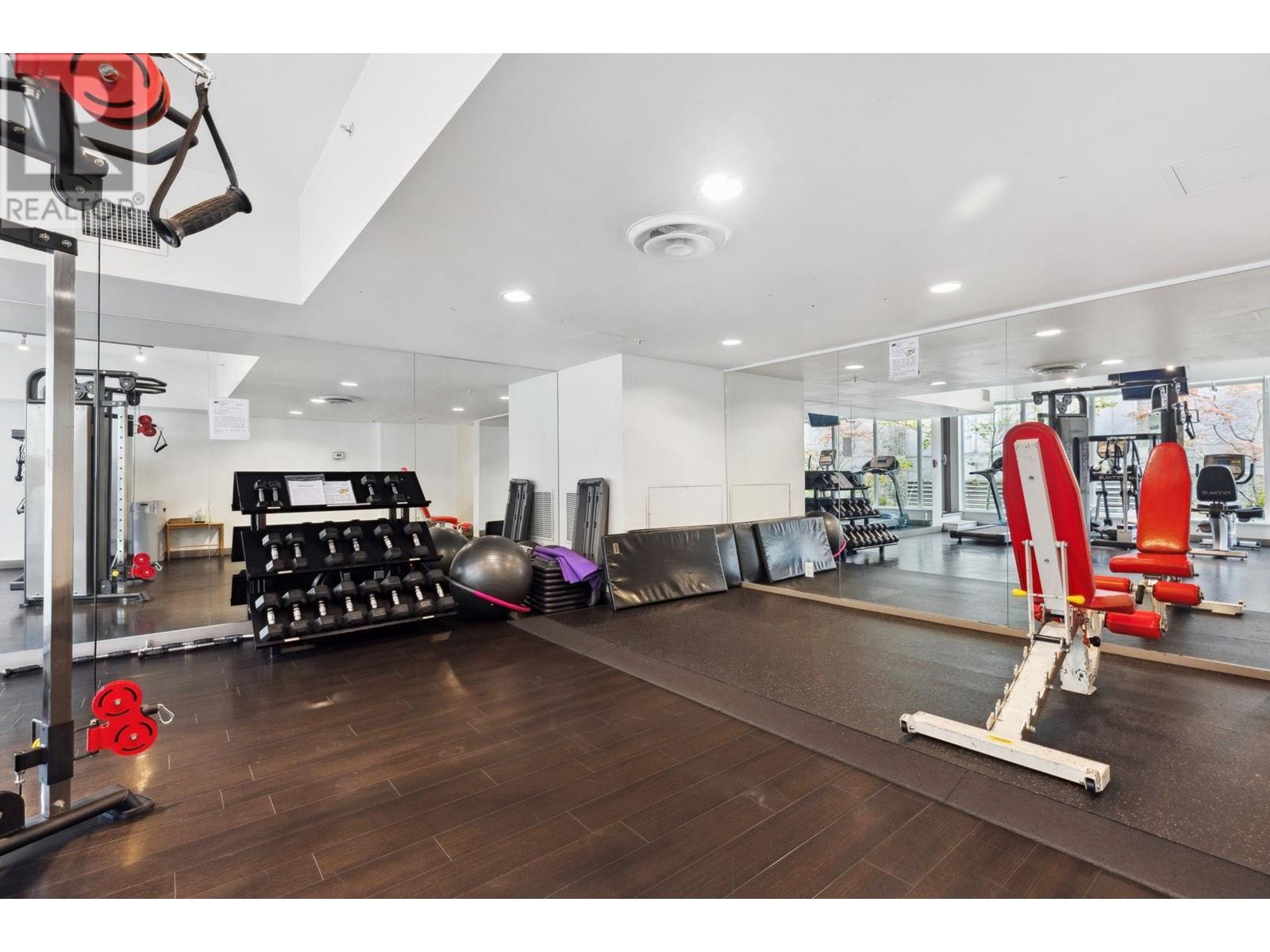 Listing Picture 24 of 31 : 1608 8033 SABA ROAD, Richmond / 烈治文 - 魯藝地產 Yvonne Lu Group - MLS Medallion Club Member