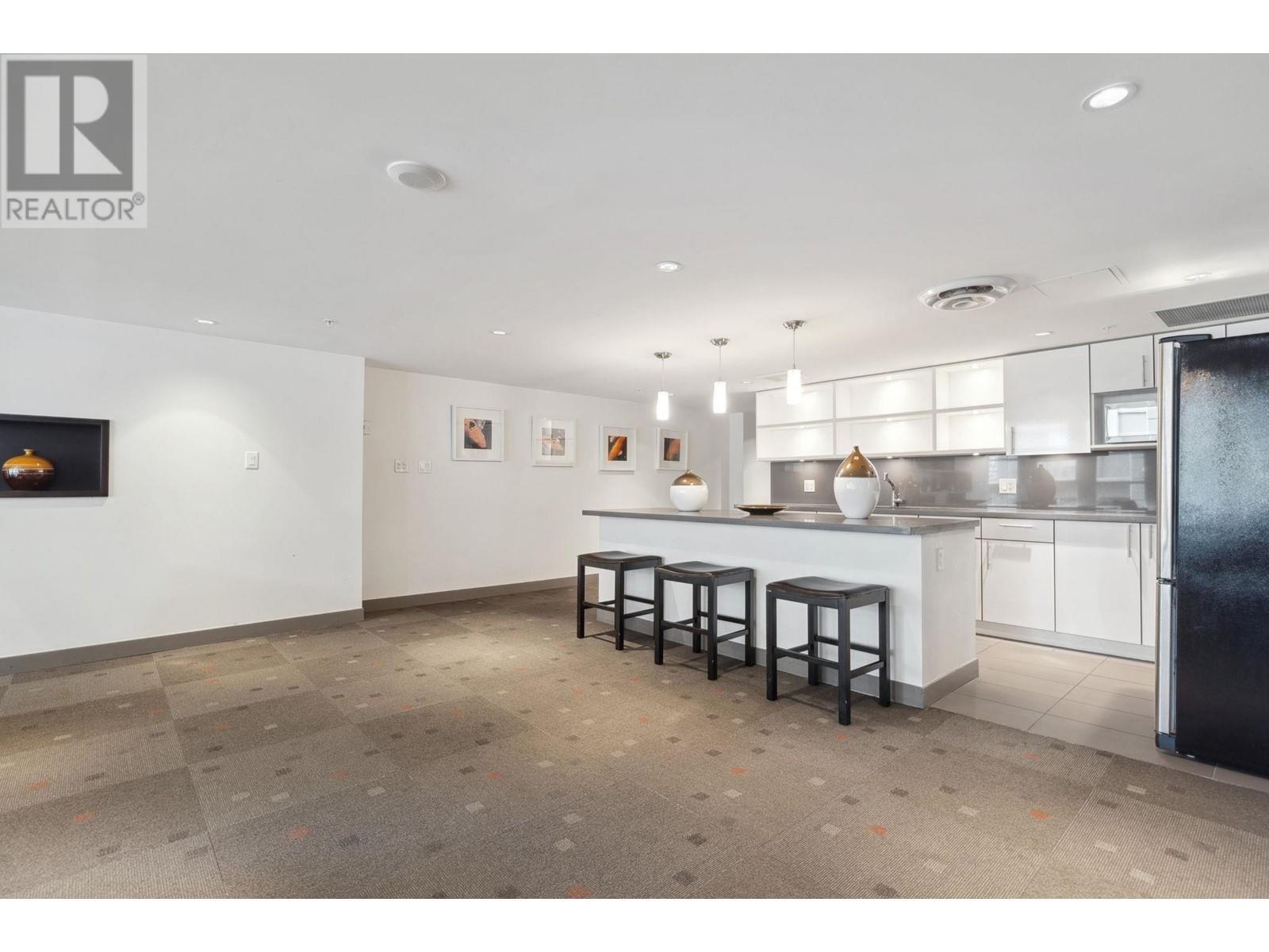 Listing Picture 27 of 31 : 1608 8033 SABA ROAD, Richmond / 烈治文 - 魯藝地產 Yvonne Lu Group - MLS Medallion Club Member