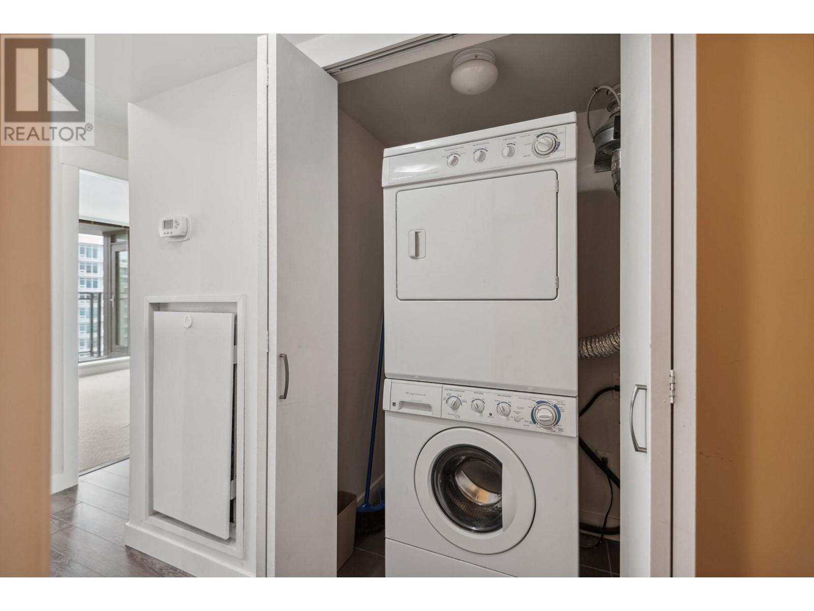 Listing Picture 20 of 31 : 1608 8033 SABA ROAD, Richmond / 烈治文 - 魯藝地產 Yvonne Lu Group - MLS Medallion Club Member