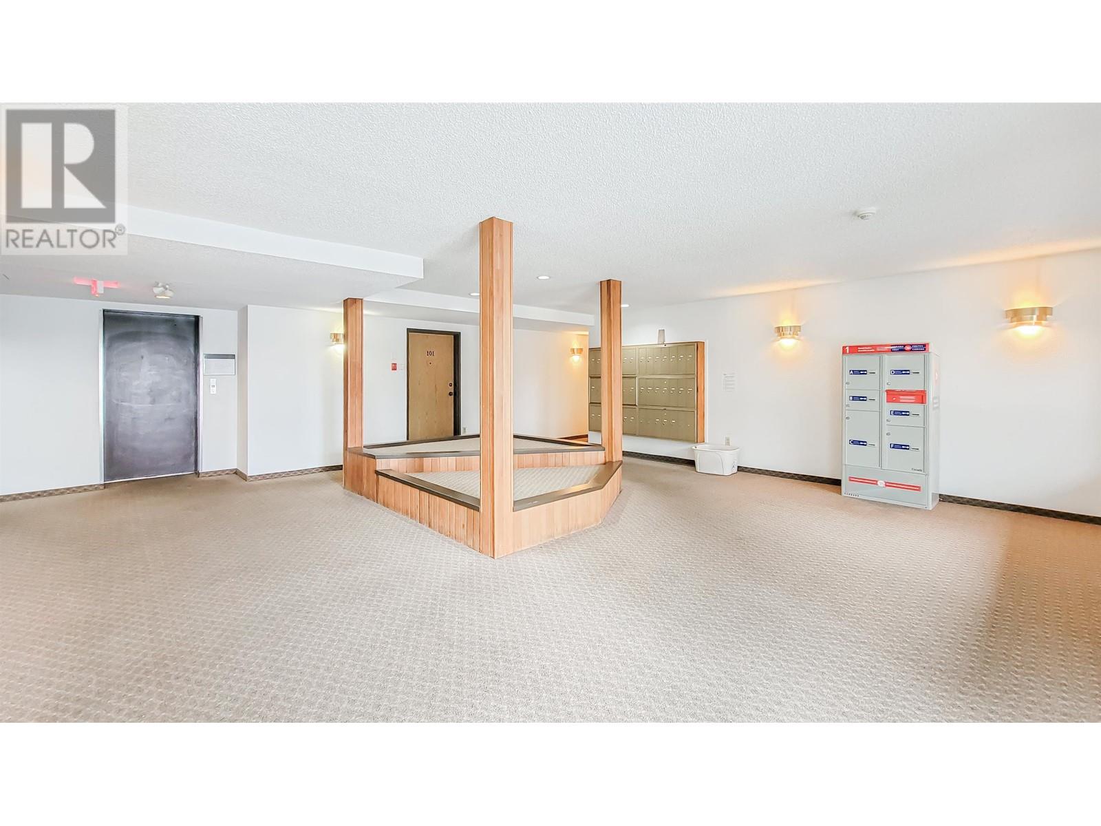 106 2055 Suffolk Avenue, Port Coquitlam, British Columbia  V3B 1H4 - Photo 2 - R2965106