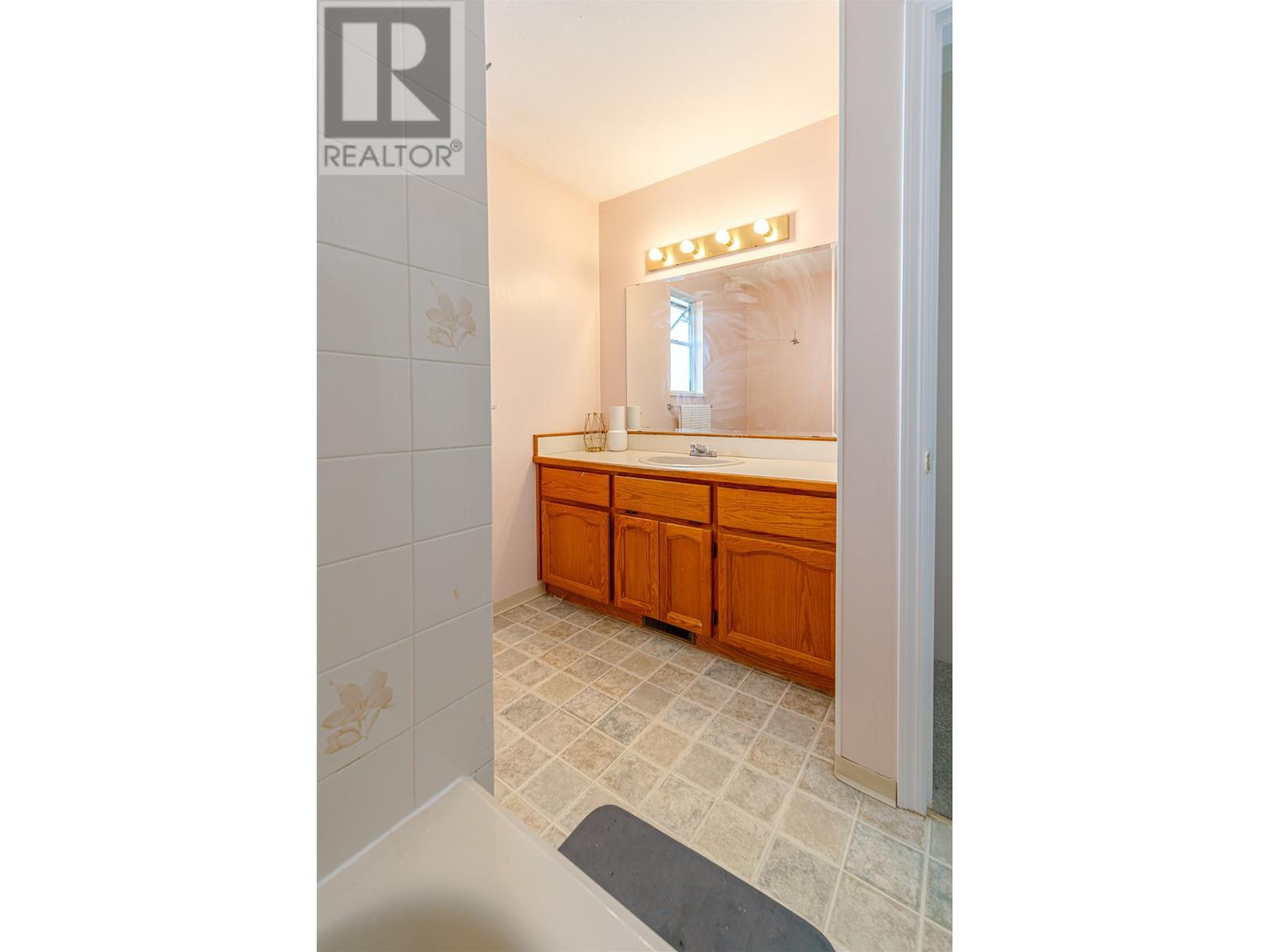 23027 Olund Crescent, Maple Ridge, British Columbia  V2X 0E8 - Photo 10 - R2964756