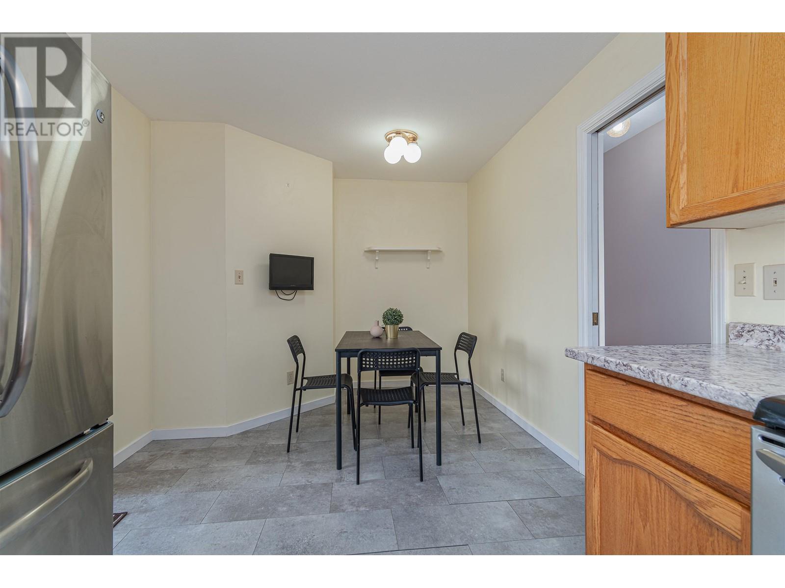 23027 Olund Crescent, Maple Ridge, British Columbia  V2X 0E8 - Photo 6 - R2964756