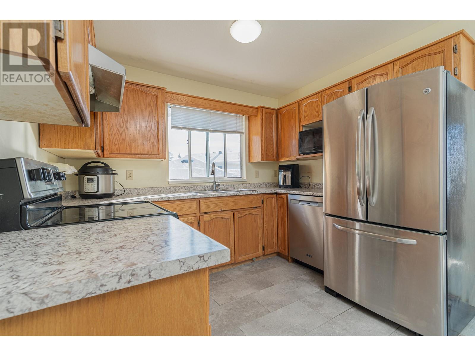 23027 Olund Crescent, Maple Ridge, British Columbia  V2X 0E8 - Photo 4 - R2964756