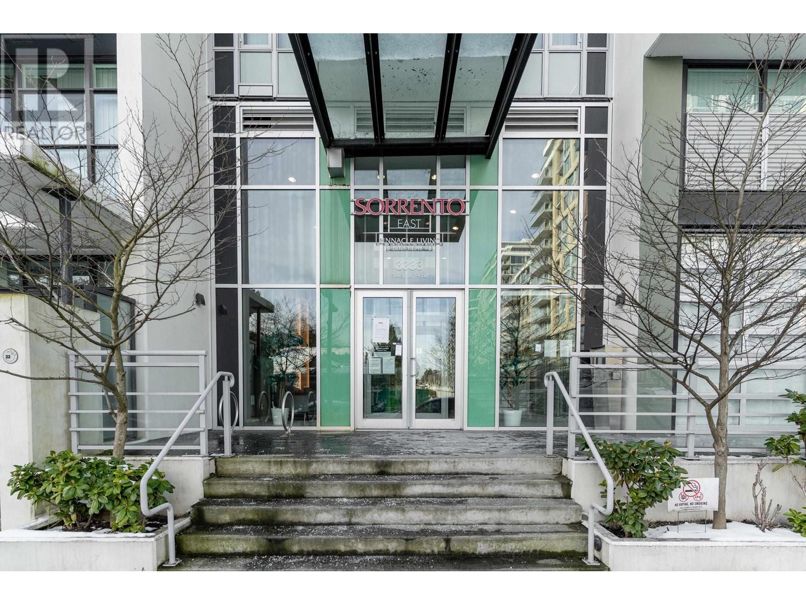 Listing Picture 3 of 37 : 512 3333 SEXSMITH ROAD, Richmond / 烈治文 - 魯藝地產 Yvonne Lu Group - MLS Medallion Club Member
