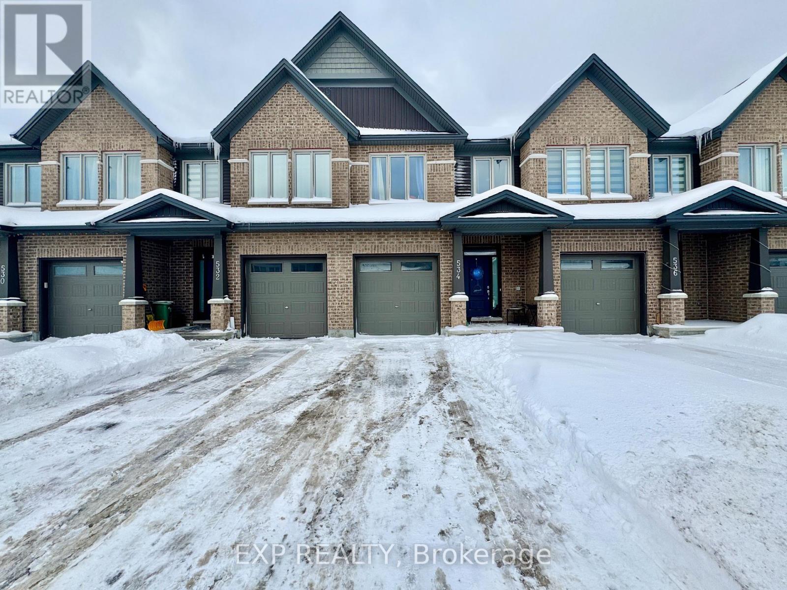 Property at 534 MUSCARI STREET image 1