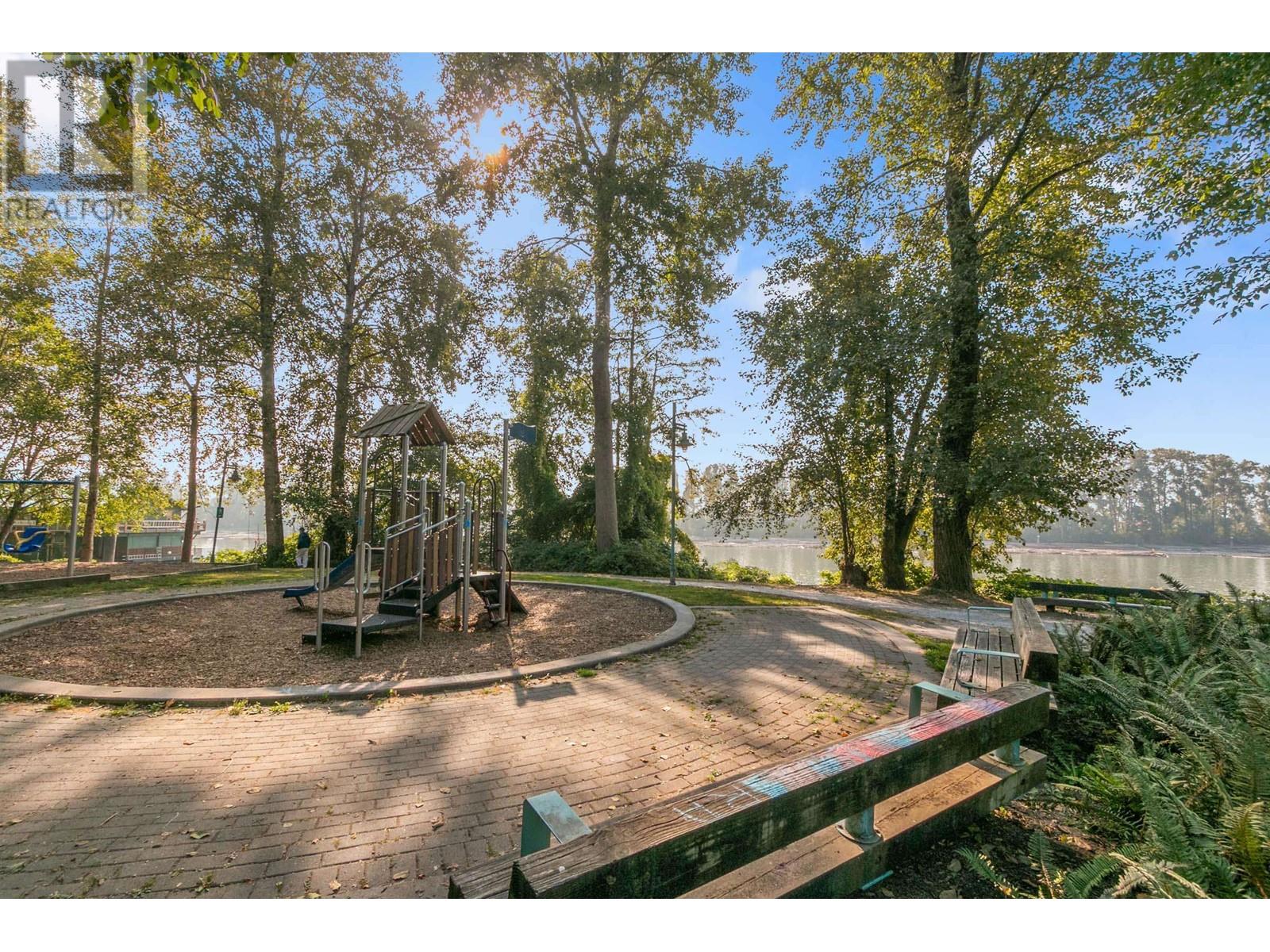 2549 E Kent Avenue North, Vancouver, British Columbia  V5S 2H7 - Photo 32 - R2965218