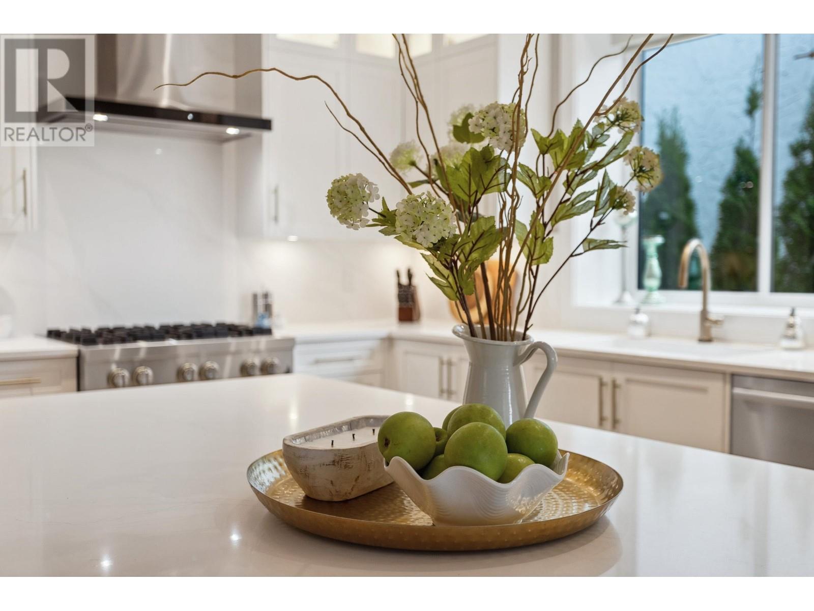 2549 E Kent Avenue North, Vancouver, British Columbia  V5S 2H7 - Photo 10 - R2965218