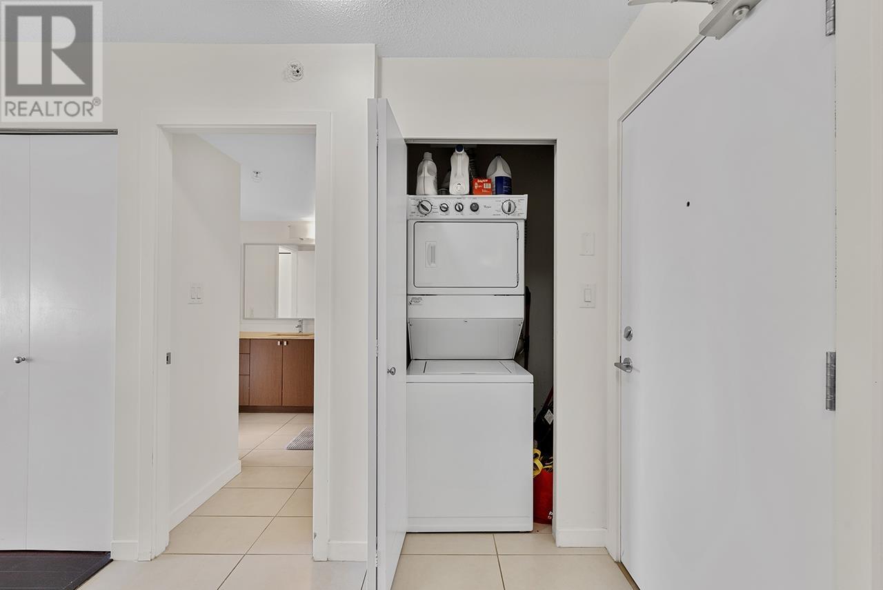 Listing Picture 15 of 23 : 303 9868 CAMERON STREET, Burnaby / 本拿比 - 魯藝地產 Yvonne Lu Group - MLS Medallion Club Member