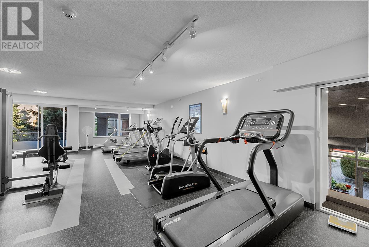 Listing Picture 19 of 23 : 303 9868 CAMERON STREET, Burnaby / 本拿比 - 魯藝地產 Yvonne Lu Group - MLS Medallion Club Member
