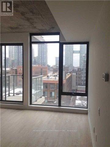 718 - 560 King Street W, Toronto, Ontario  M5V 1M3 - Photo 2 - C11966028